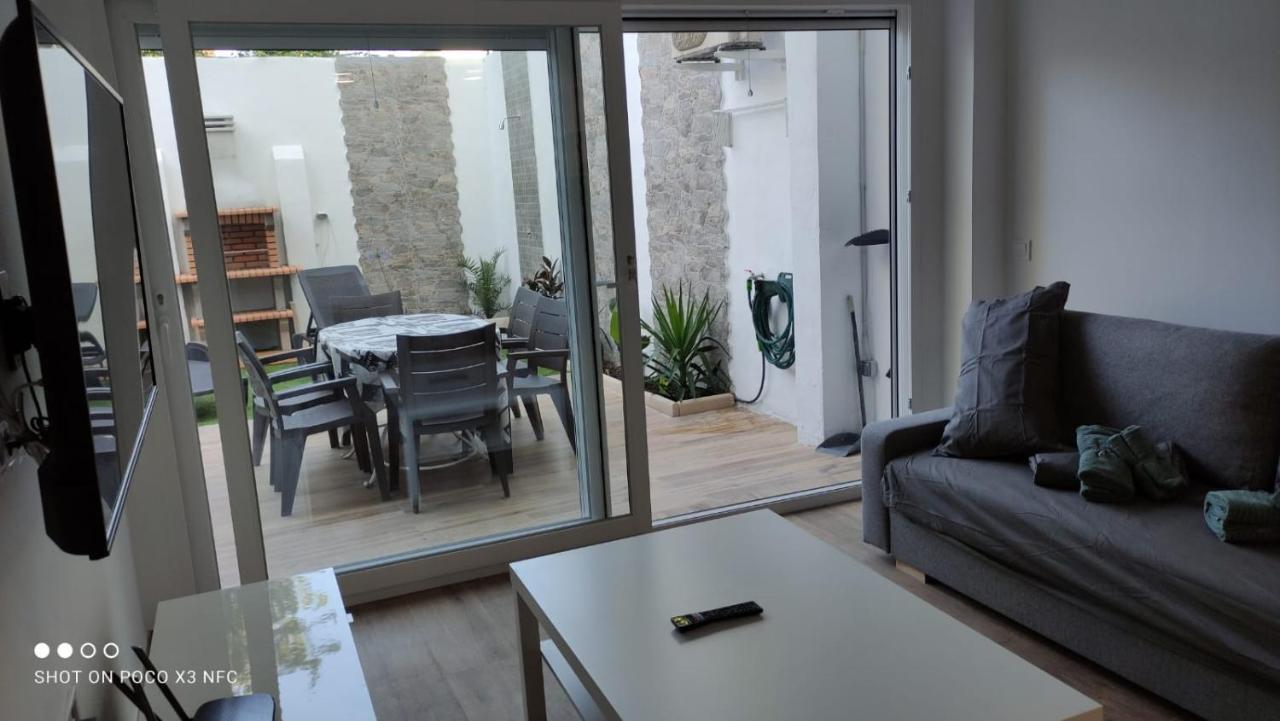 Malvarosa Beach Private Garden Apartment Valencia Exterior photo